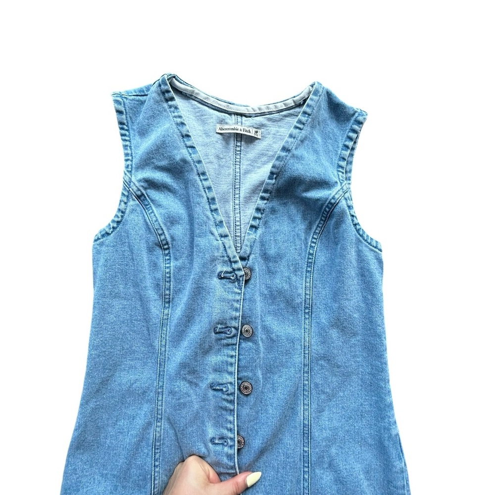Sleeveless Light Blue Denim Button-Front Midi Dress - Picture 7 of 13